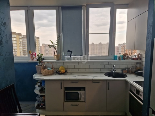 
   Продам 1-комнатную, 34.9 м², Героя Сарабеева В.И. ул, 5/5

. Фото 4.