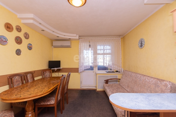 
   Продам 3-комнатную, 83.2 м², Академика Лукьяненко П.П. ул, 103

. Фото 17.