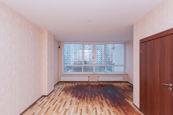 
   Продам 3-комнатную, 100.1 м², Александра Покрышкина ул, 4/10

. Фото 6.