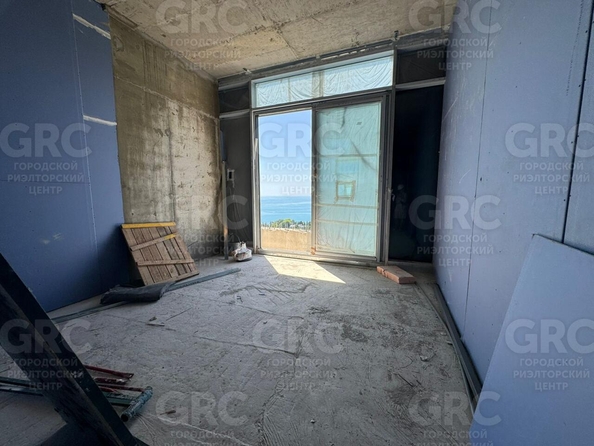 
   Продам 3-комнатный апартамент, 157.5 м², Виноградная ул, 14

. Фото 27.