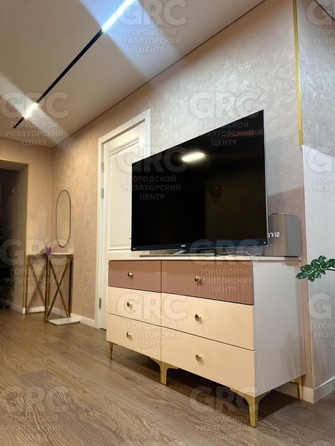 
   Продам 3-комнатную, 62 м², Просвещения ул, 81

. Фото 12.