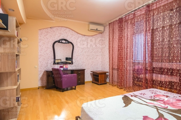 
   Продам 3-комнатную, 100 м², Грибоедова ул, 30

. Фото 6.