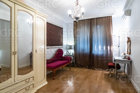 
   Продам 3-комнатную, 130 м², Сухумское шоссе ул, 13/8

. Фото 25.