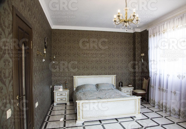 
   Продам коттедж, 263 м², Сочи

. Фото 10.