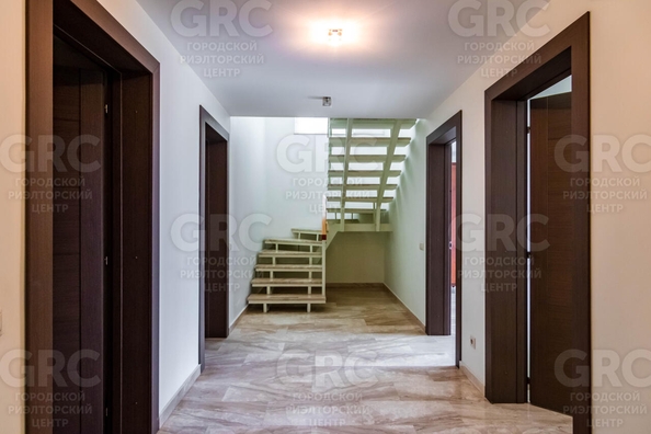 
   Продам коттедж, 450 м², Сочи

. Фото 17.