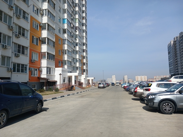 
   Продам 1-комнатную, 42 м², Ленина ул, 233

. Фото 37.