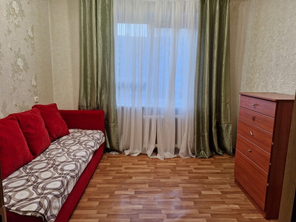 
   Продам 4-комнатную, 93 м², Ленина ул, 143

. Фото 3.