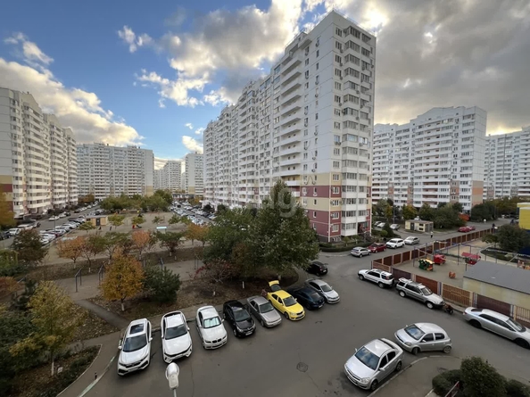 
   Продам 1-комнатную, 36.7 м², Котлярова Н.С. ул, 17

. Фото 12.