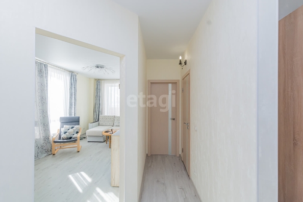 
   Продам 1-комнатную, 42.6 м², Лаврова ул, 8/2

. Фото 5.