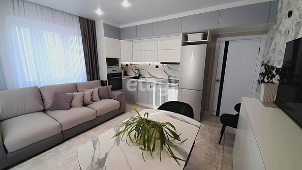 
   Продам 2-комнатную, 60 м², Героя Яцкова И.В. ул, 19/3

. Фото 1.