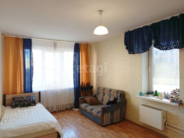 
   Продам 3-комнатную, 79.2 м², Героя Аверкиева А.А. ул, 2

. Фото 2.