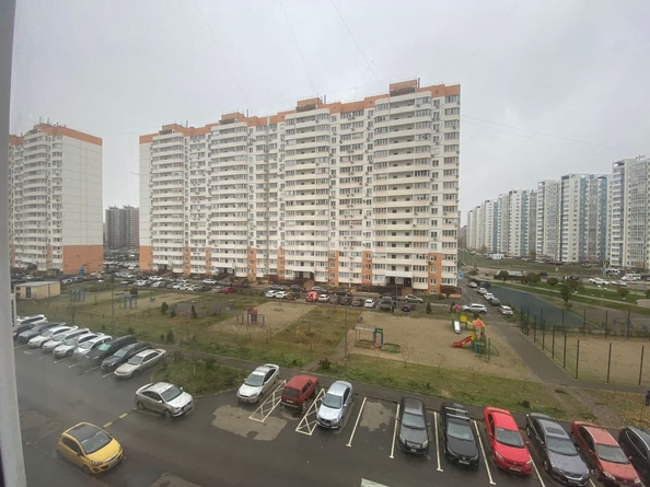 
   Продам 2-комнатную, 52.4 м², 40-летия Победы ул, 188

. Фото 8.