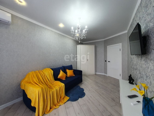 
   Продам 1-комнатную, 39 м², писателя Знаменского пр-кт, 9/4

. Фото 2.