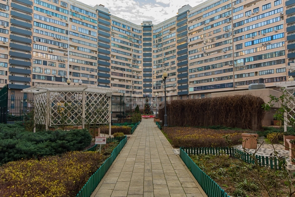 
   Продам 3-комнатную, 108.8 м², Буденного ул, 129

. Фото 42.