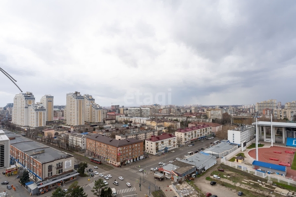 
   Продам 1-комнатную, 41.8 м², Коммунаров ул, 270

. Фото 11.