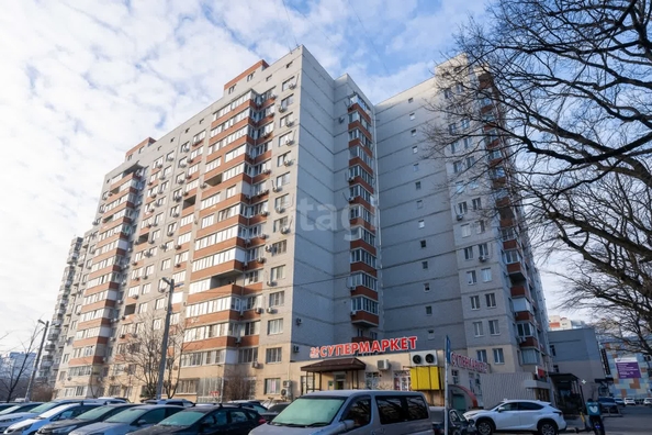 
   Продам 1-комнатную, 43.9 м², Героя Яцкова И.В. ул, 6

. Фото 26.