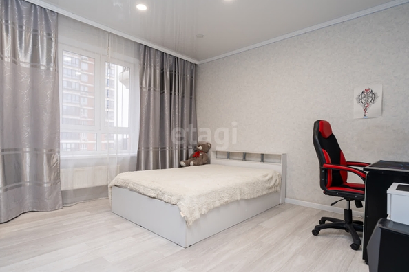 
   Продам 3-комнатную, 70.7 м², Героев-Разведчиков ул, 6/3

. Фото 25.