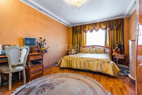 
   Продам 3-комнатную, 103.1 м², Атарбекова ул, 7

. Фото 1.