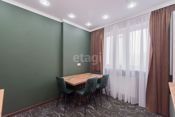 
   Продам 2-комнатную, 50.5 м², Жириновского ул, 1/1

. Фото 5.