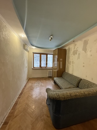 
   Продам 2-комнатную, 43 м², Стасова ул, 143

. Фото 1.