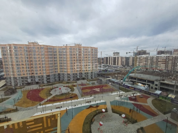 
   Продам 2-комнатную, 71 м², Ветеранов ул, 85

. Фото 22.