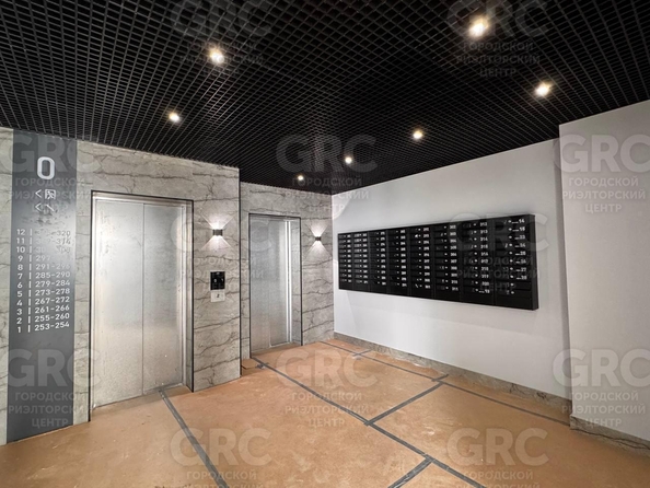 
  Продается 2-комн. квартира, 82.2 м², Туапсинская ул, д. 19
. Фото 9.