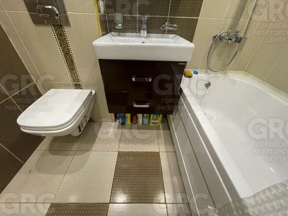 
   Продам 1-комнатную, 26.9 м², Ульянова ул, 107

. Фото 12.
