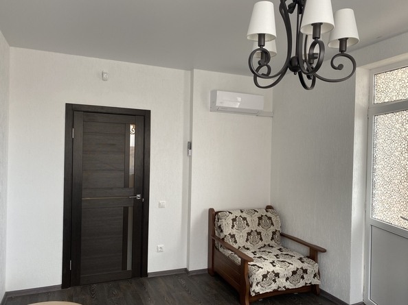 
   Продам 1-комнатную, 34 м², Рождественская ул, 42

. Фото 2.
