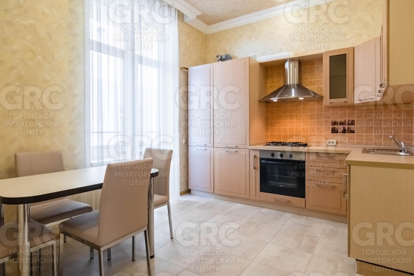 
   Продам дом, 1000 м², Сочи

. Фото 1.