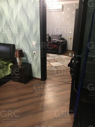 
   Продам 2-комнатную, 43.4 м², Авроры ул, 6

. Фото 9.