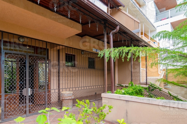 
   Продам коттедж, 320 м², Сочи

. Фото 3.