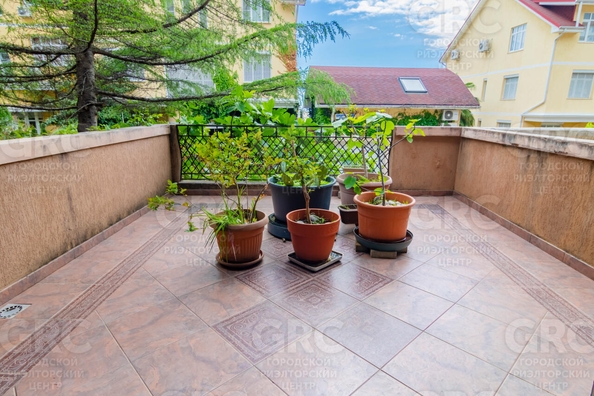 
   Продам коттедж, 320 м², Сочи

. Фото 4.