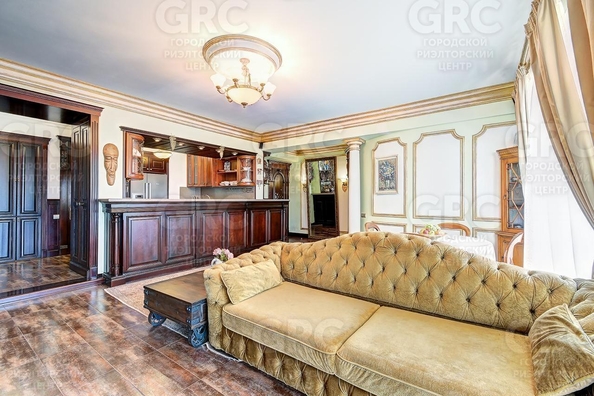 
  Продается 3-комн. квартира, 110 м², Пирогова ул, д. 40А
. Фото 2.