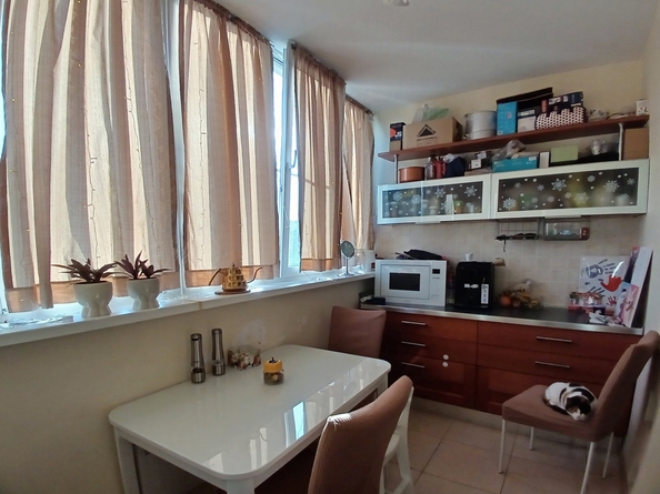 
  Продается 2-комн. квартира, 59 м², Лермонтова ул, д. 120
. Фото 1.