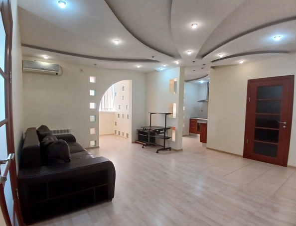 
  Продается 2-комн. квартира, 59 м², Лермонтова ул, д. 120
. Фото 2.