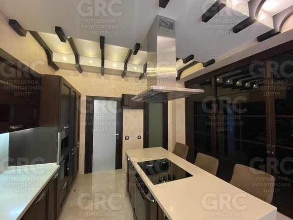 
   Продам дом, 500 м², Сочи

. Фото 6.