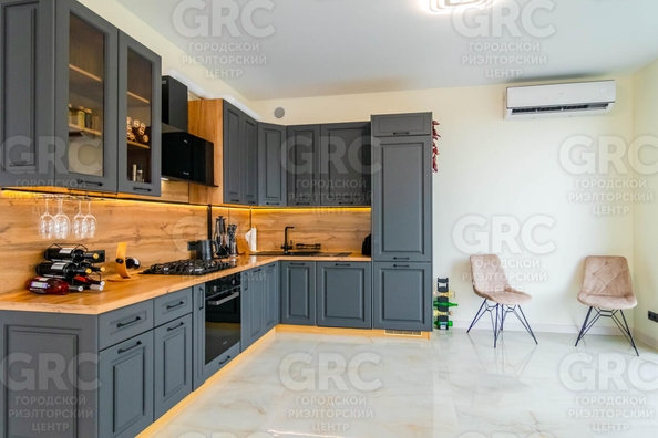 
   Продам дом, 200 м², Сочи

. Фото 23.