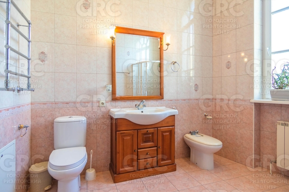 
   Продам дом, 400 м², Сочи

. Фото 16.