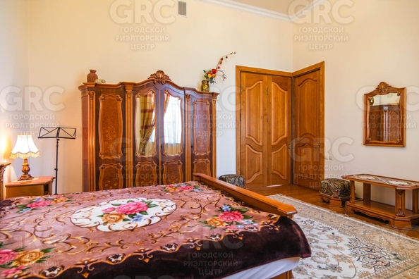 
   Продам дом, 400 м², Сочи

. Фото 20.