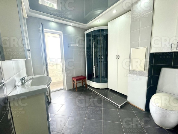 
   Продам 3-комнатную, 76.5 м², Пластунская ул, 177

. Фото 10.