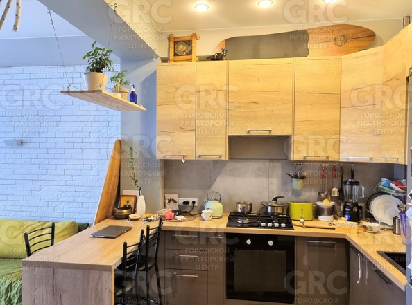 
   Продам 2-комнатную, 48 м², Курортный пр-кт, 100/8Б

. Фото 4.