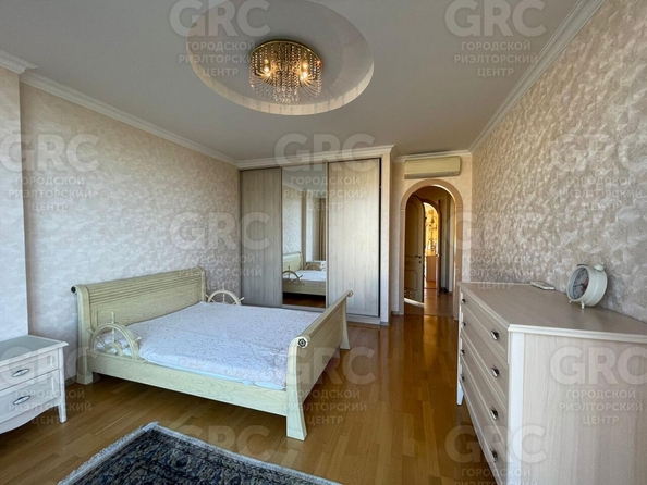 
   Продам 6-комнатную, 376 м², Курортный пр-кт, 94/27

. Фото 21.