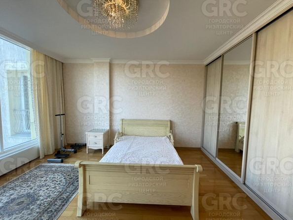 
   Продам 6-комнатную, 376 м², Курортный пр-кт, 94/27

. Фото 25.