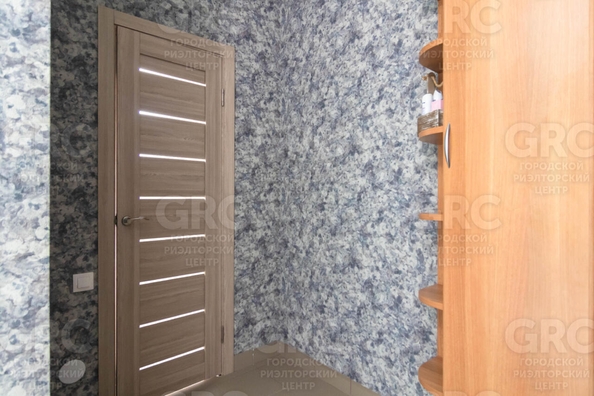 
  Продается 1-комн. квартира, 32 м², Виноградная ул, д. 121
. Фото 4.