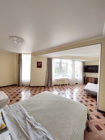 
  Продается 2-комн. квартира, 75 м², Кирова ул, д. 1
. Фото 3.