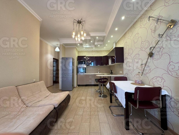 
  Продается 3-комн. квартира, 82.6 м², Дмитриевой ул, д. 5
. Фото 3.