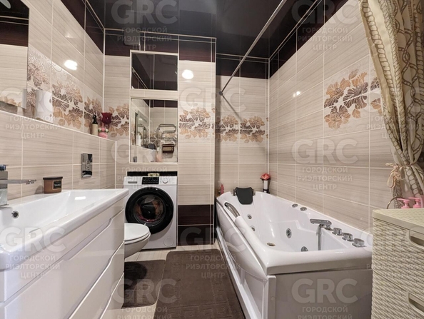 
  Продается 2-комн. квартира, 52 м², Голенева ул, д. 17/5
. Фото 13.