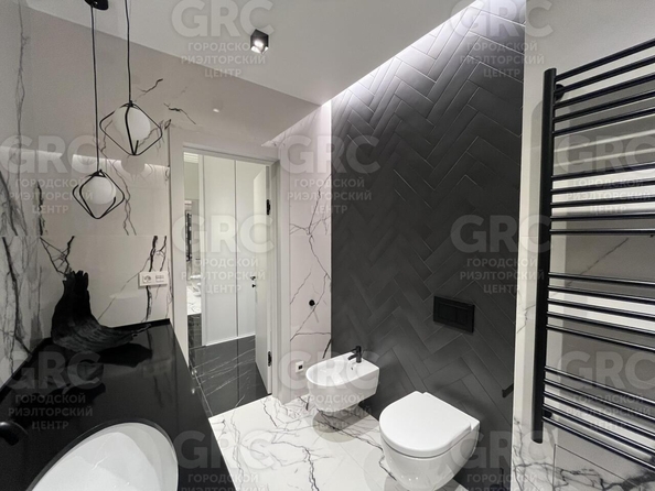 
  Продается 2-комн. квартира, 63 м², Парковая ул, д. 5
. Фото 4.