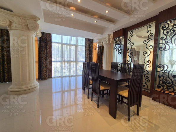 
  Продается 2-комн. квартира, 110 м², Сухумское шоссе ул, д. 13/7
. Фото 2.