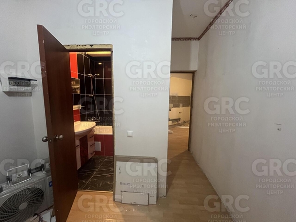 
   Продам 1-комнатную, 42 м², Пасечная ул, 7

. Фото 3.